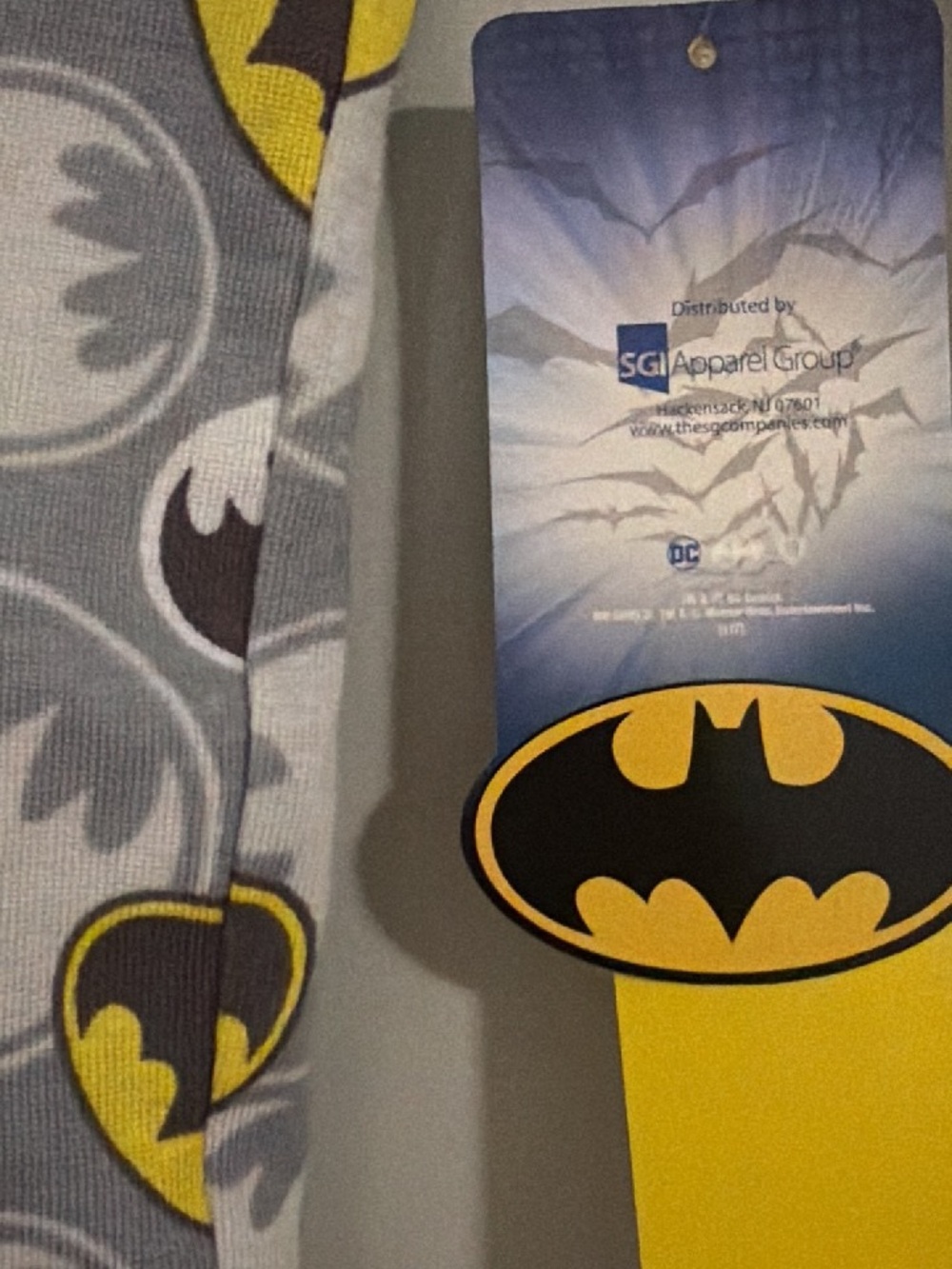 Boys BATMAN 2 Piece Pajama Set Size 6 NEW! LS Top & Bottom - Picture 4 of 7